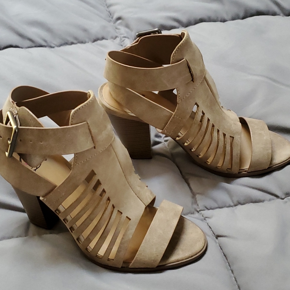 Taupe Sandal Heel